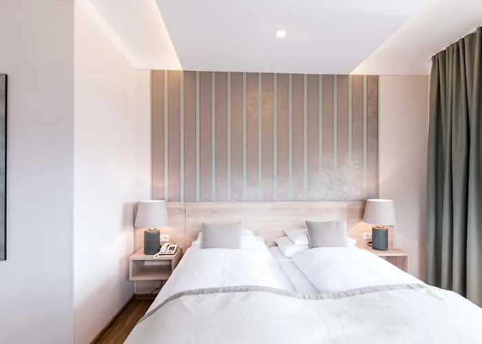 מלון Lust Und Laune Am Woerthersee 4*